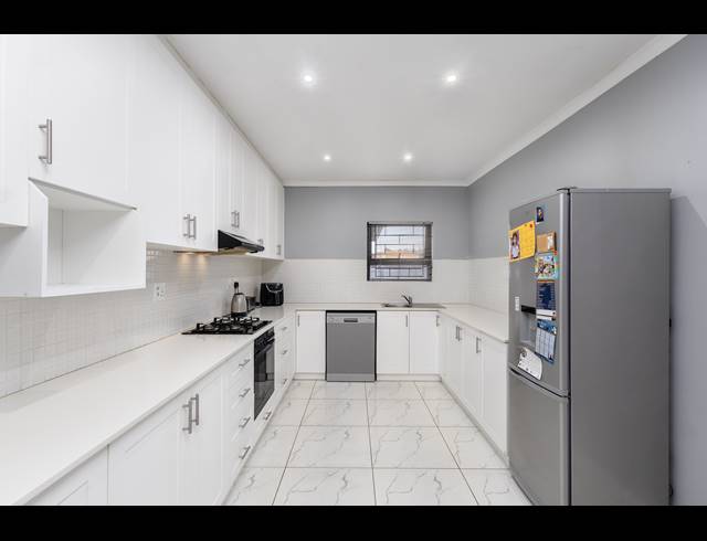 3 BEDROOM HOUSE FOR SALE IN ST DUMAS